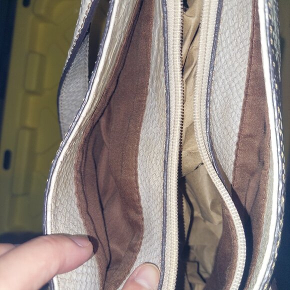 Liz Claiborne Faux Aligator skin purse - Picture 8 of 10